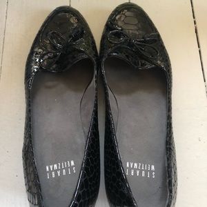 Stuart Weitzman Black Low-heeled Pumps